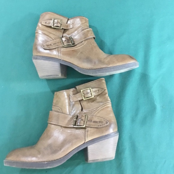 Brown boots 1.5” wedge heel - Picture 3 of 4